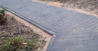 Укладка тротуарной плитки на основание в Дзержинском в октябре